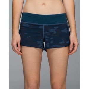Lululemon Speed Up Short Size 6 L 2.5”